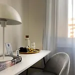Design - Center