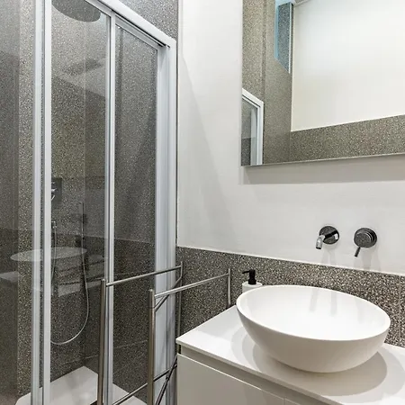 Design - Center Guest house *
