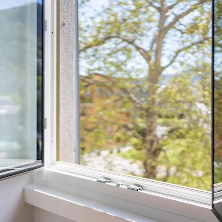 게스트하우스 Design - Center 4*